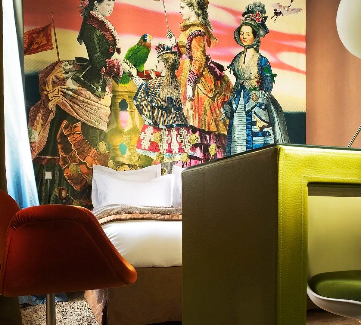 Otel Du Petit Moulin, Haute Couture By Lacroix 4*
