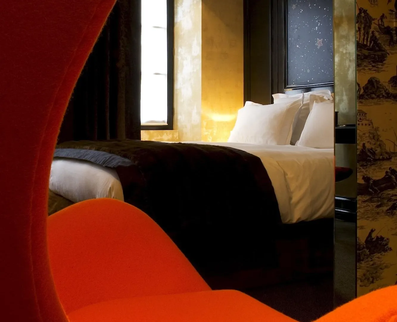 Du Petit Moulin 4*