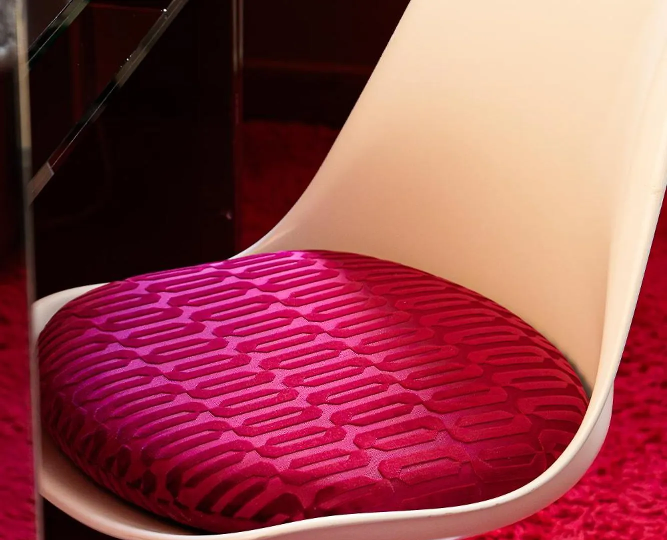 Du Petit Moulin, Haute Couture By Lacroix Hotel