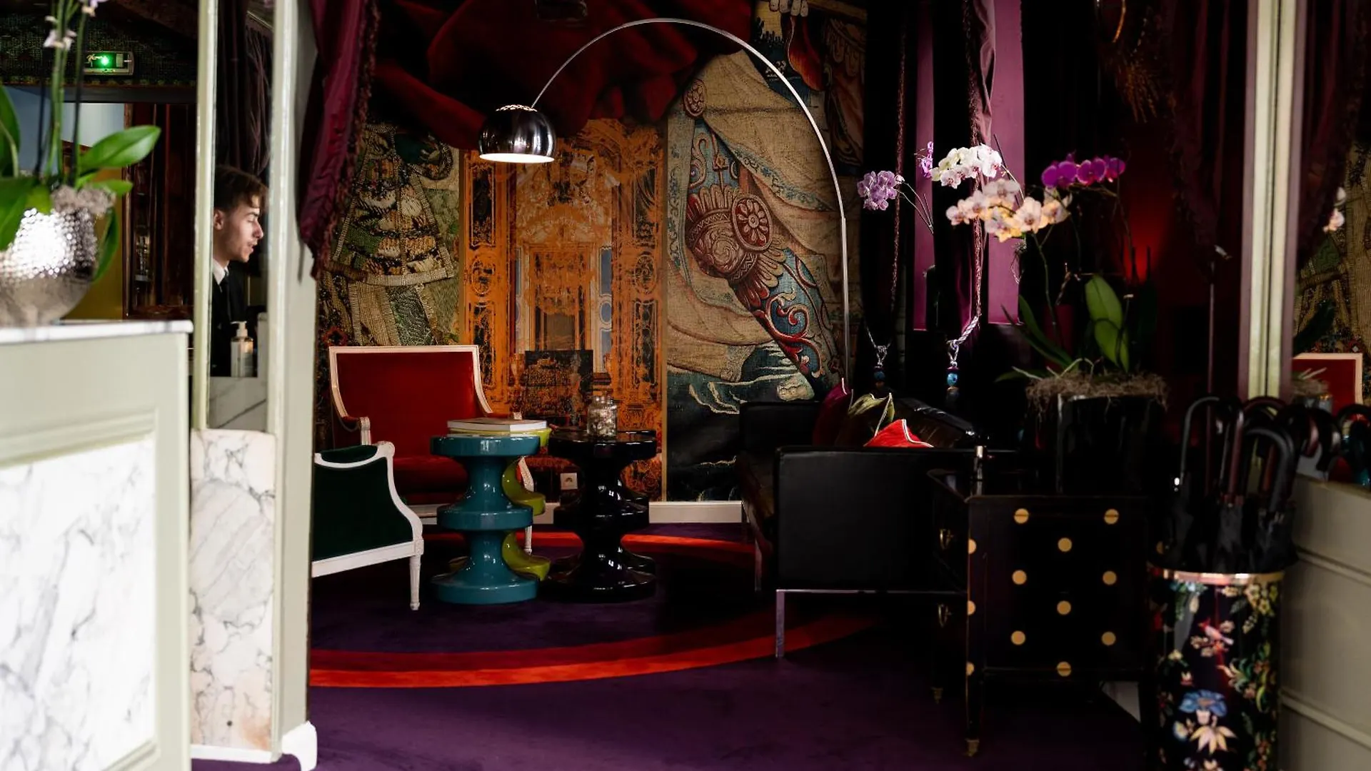Du Petit Moulin, Haute Couture By Lacroix 4* Paris
