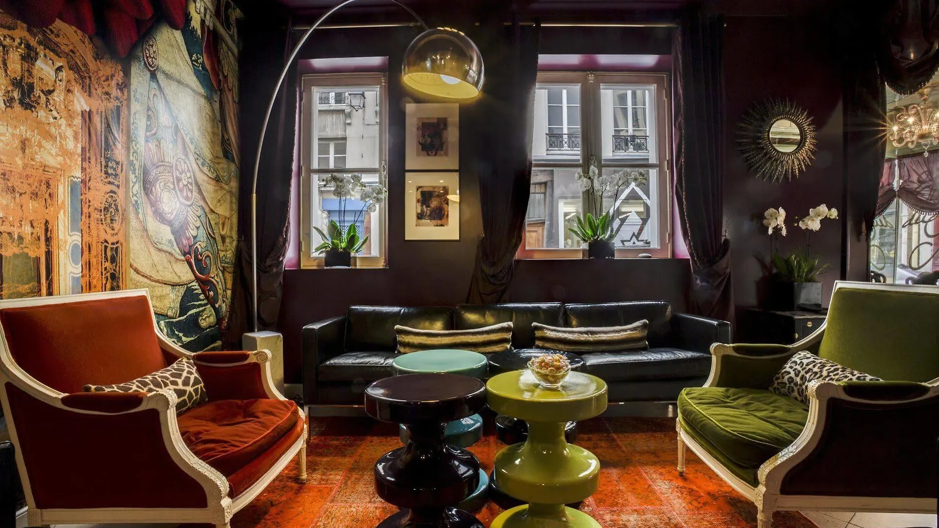 Du Petit Moulin, Haute Couture By Lacroix Hotel Paris